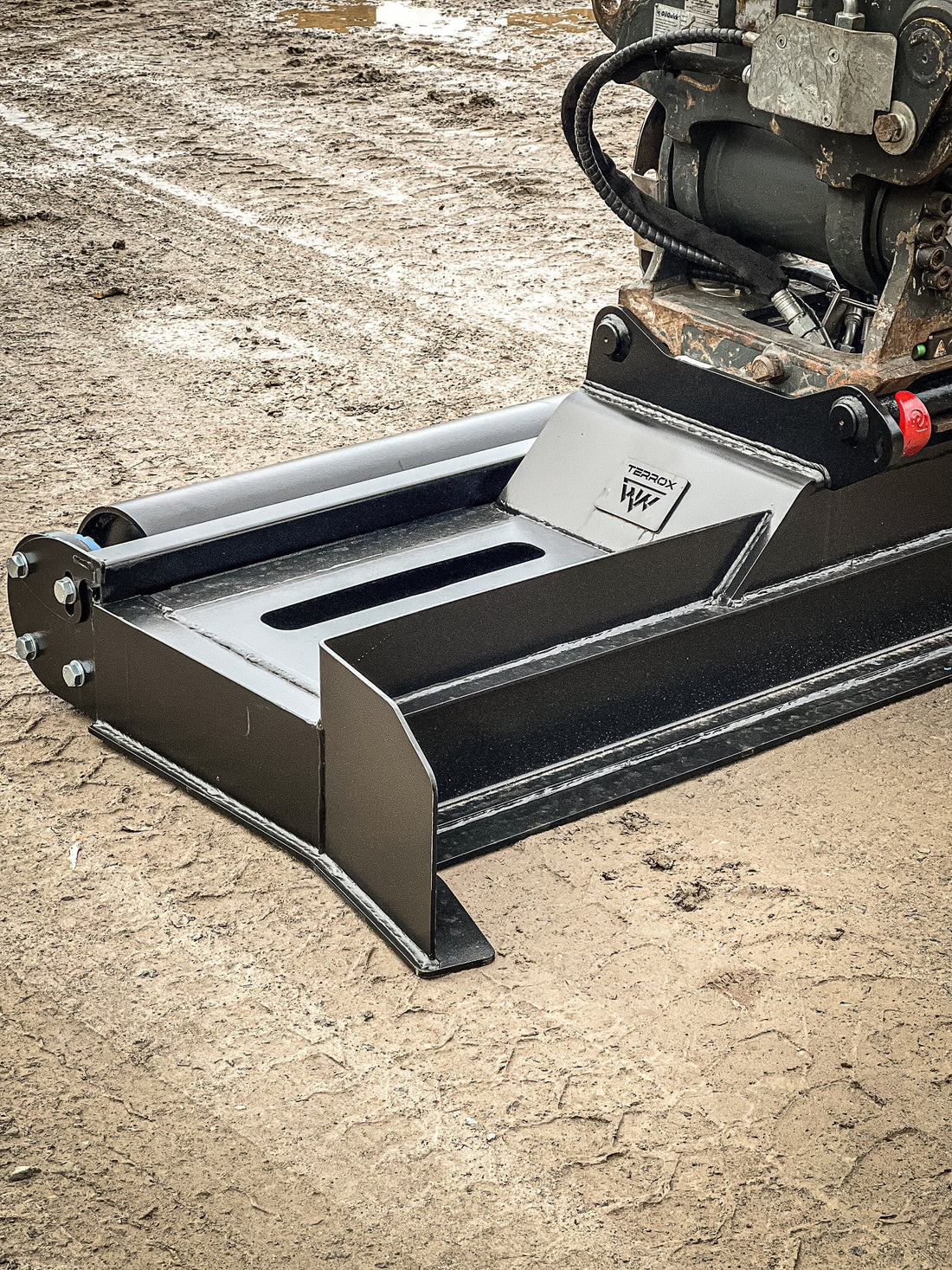 Unser Profi für die Feinplanie: Der TERROX Planierbalken